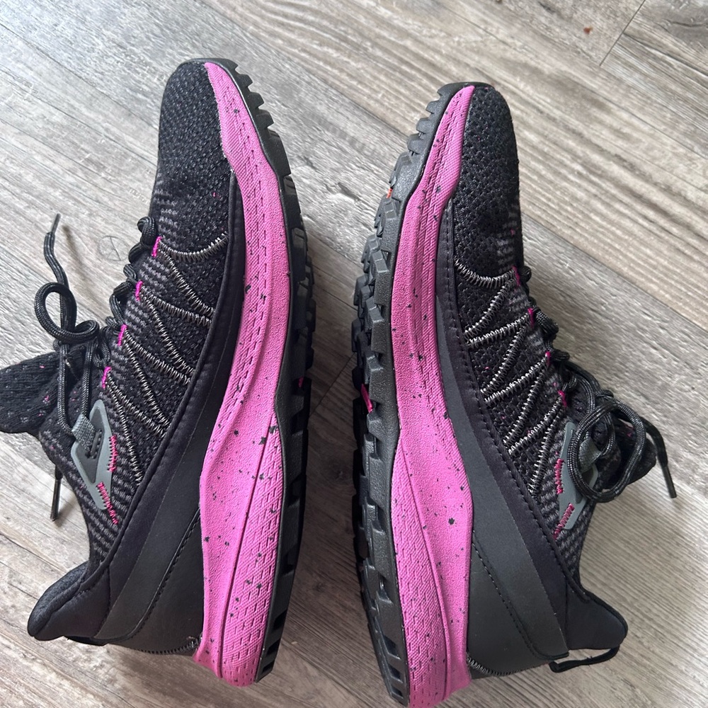 Merrell Bravada 2 WP Black Trail Shoes, women’s size 9